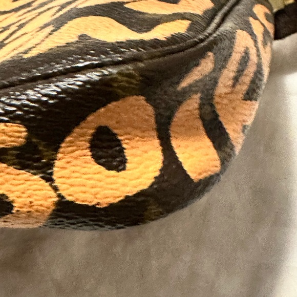 ❤️SOLD on IG❤️Louis Vuitton Pochette Accessories limited edition - Picture 14 of 15